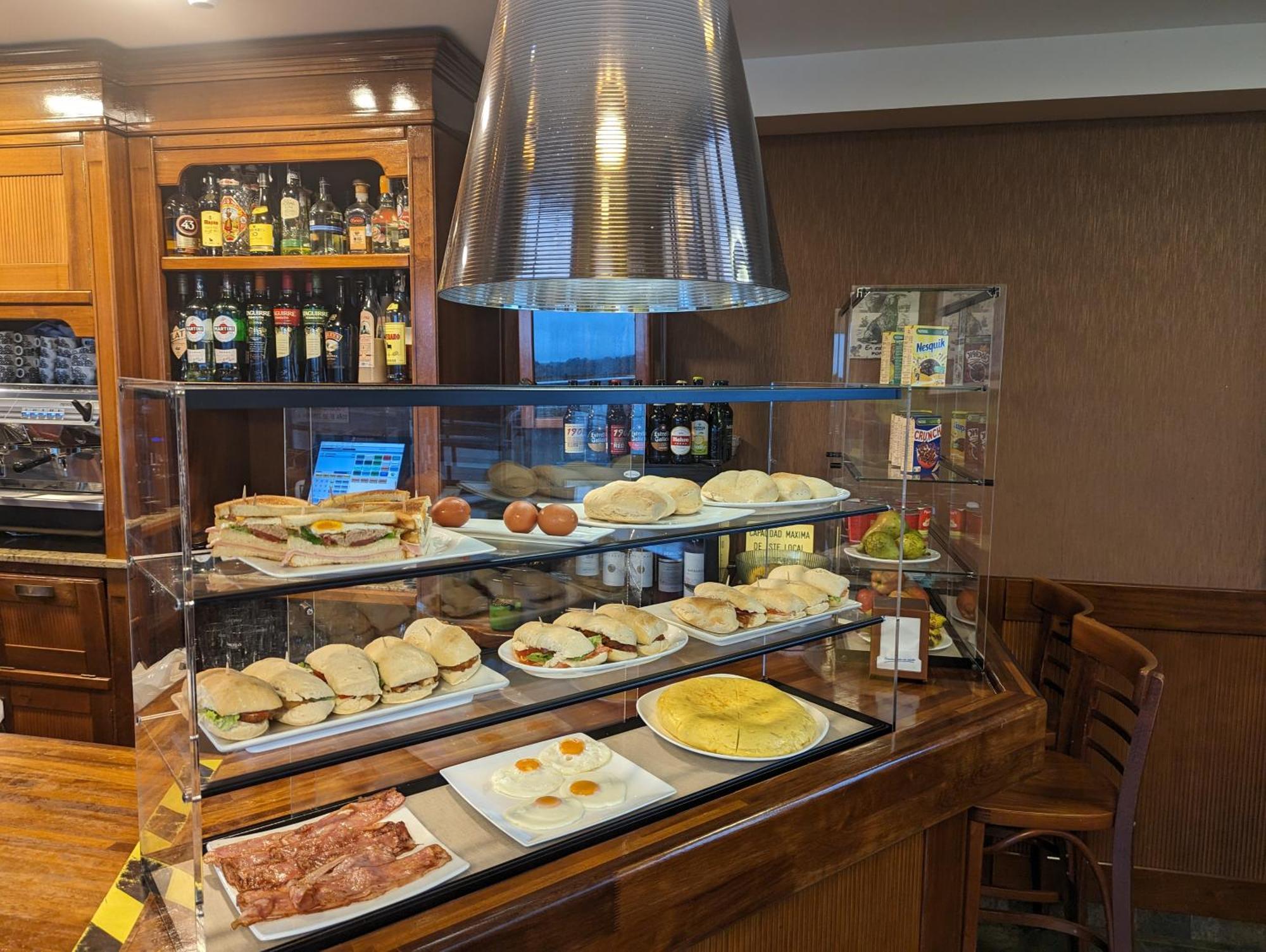 Hotel La Colina Gijón Esterno foto