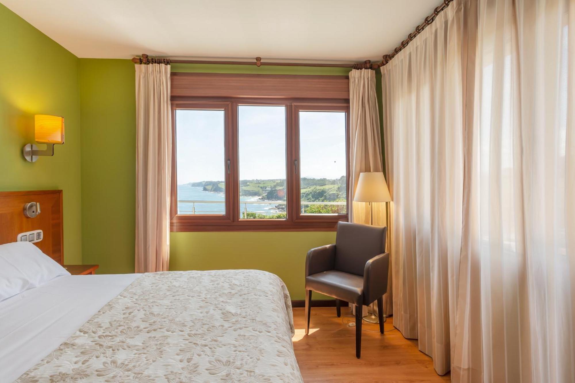 Hotel La Colina Gijón Esterno foto