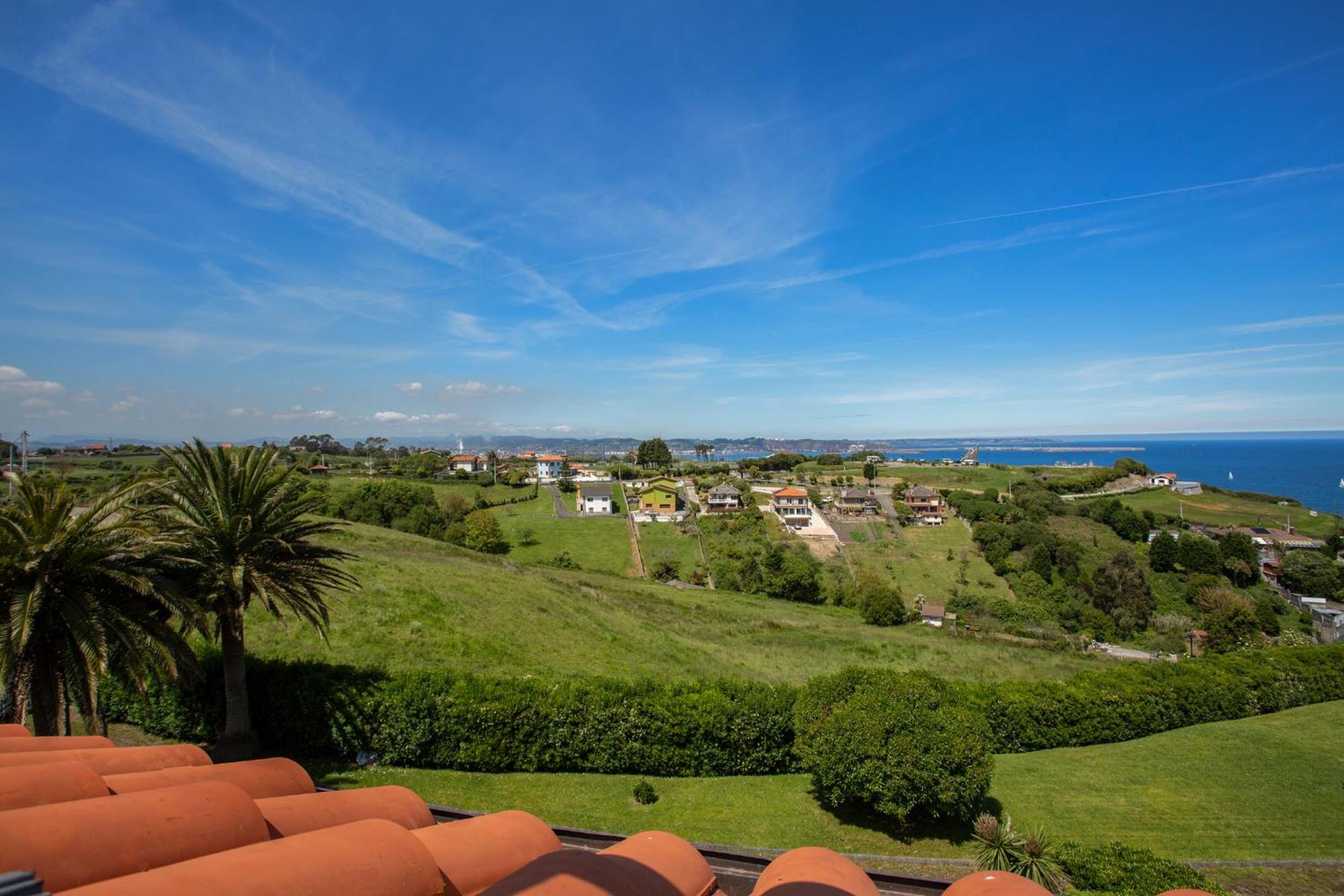 Hotel La Colina Gijón Esterno foto